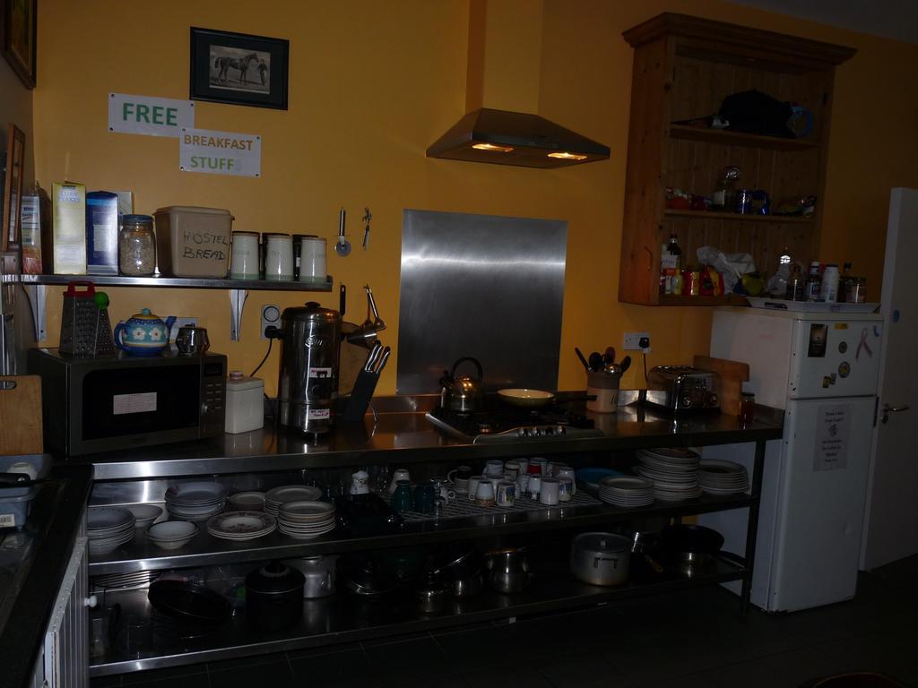 Macgabhainns Backpackers Hostel คิลเคนนี ภายนอก รูปภาพ