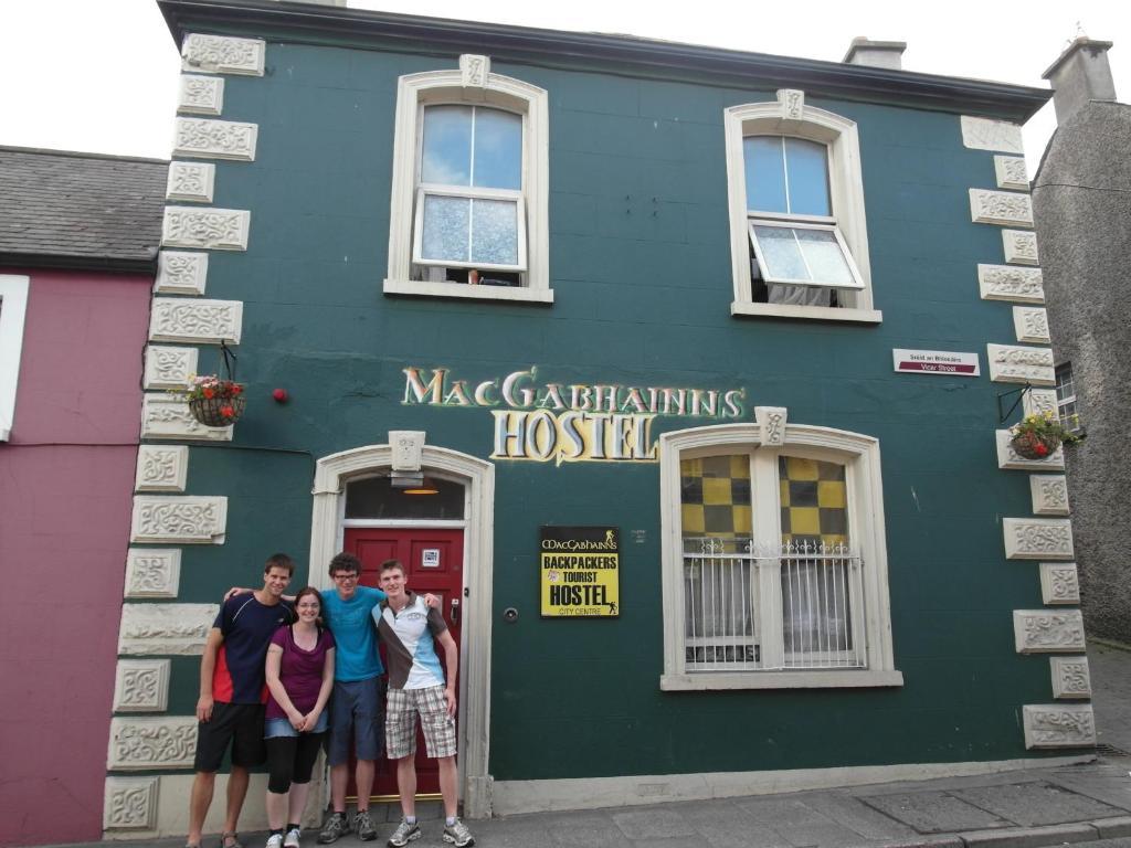 Macgabhainns Backpackers Hostel คิลเคนนี ภายนอก รูปภาพ